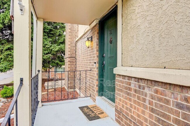 Building Photo - 6983 E Girard Ave
