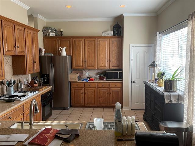 Foto del edificio - 5009 Lake Crest Dr