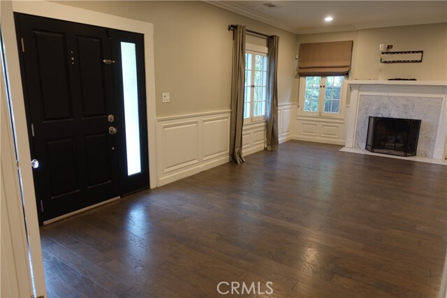 Building Photo - 708 S Los Robles Ave