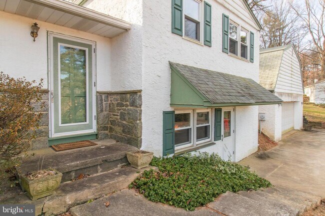Foto del edificio - 880 Downingtown Pike