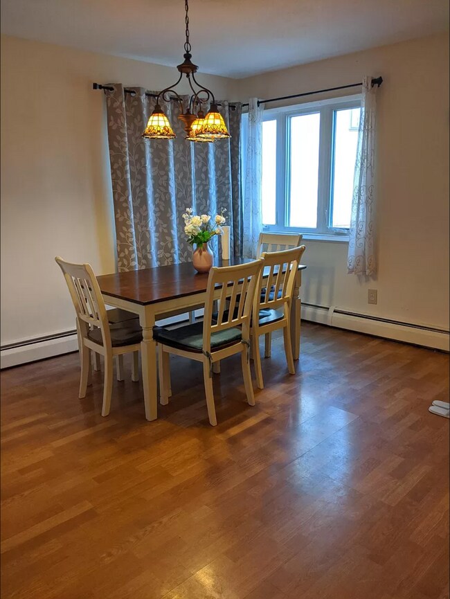 dining room - 10 Talcott Ridge Rd