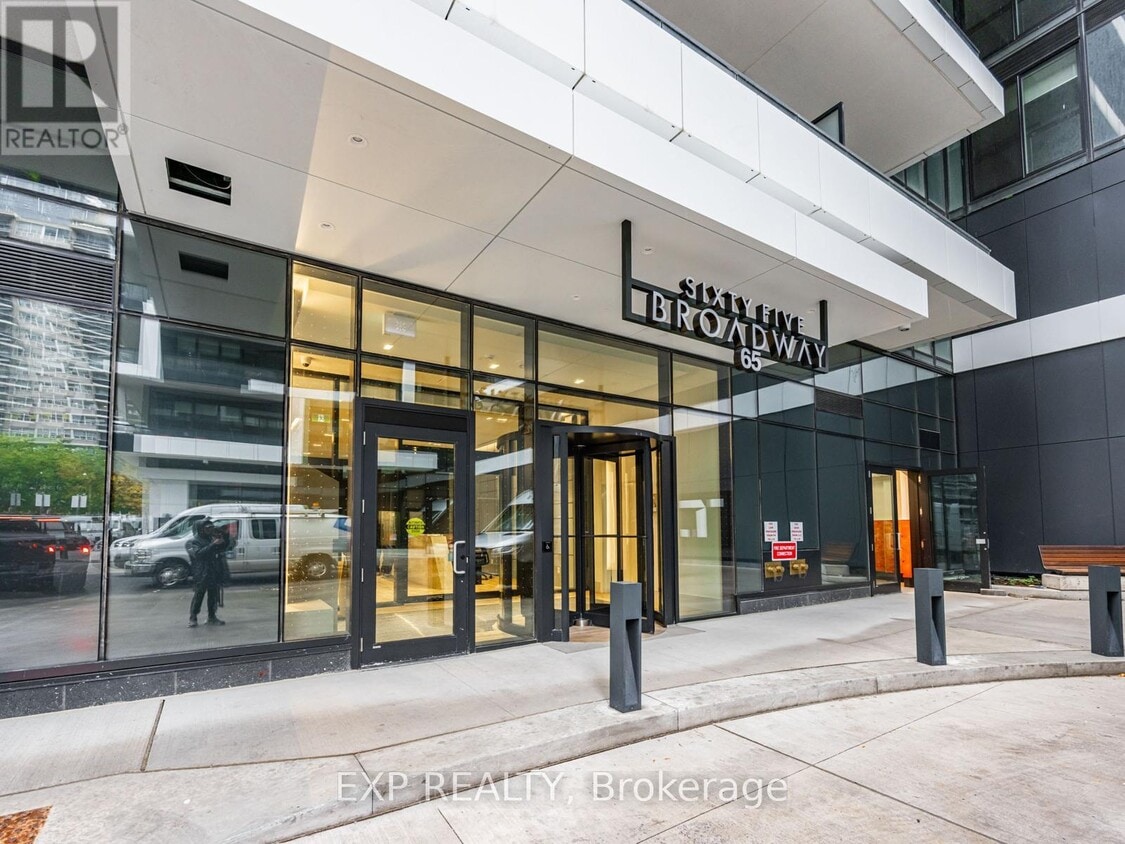 Primary Photo - 65 Broadway Ave