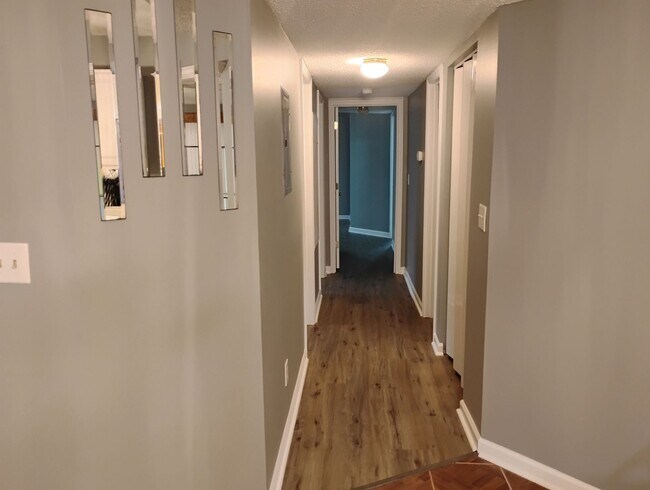 Foto del edificio - SOUTH BAY LAKES IV