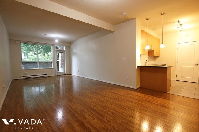 Building Photo - Finale West Studio For Rent 115-3551 Foste...