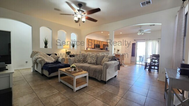 Building Photo - 44152 W Cydnee Dr