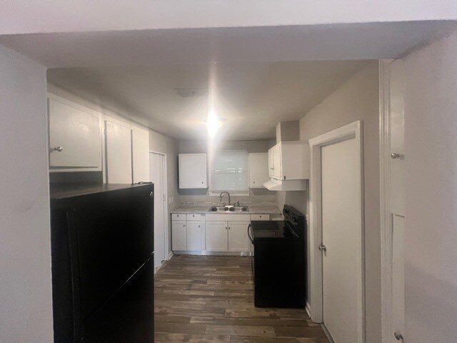 Kitchen - 117 Vanderbilt Cir
