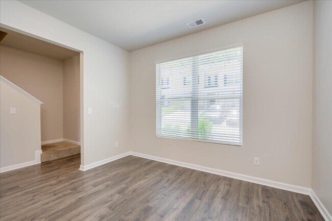 Foto del edificio - 2177 River Park Ct