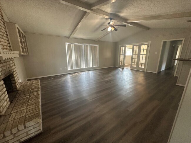 Foto del edificio - 29031 Elmwood Dr
