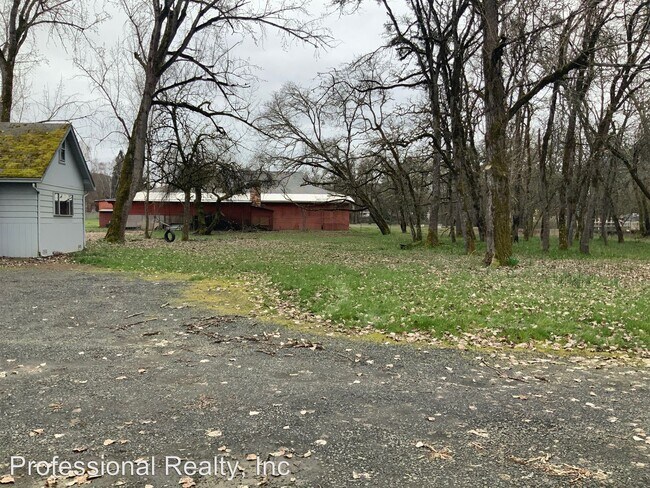 Building Photo - 5 br, 2 bath House - 5083 NE Stephens