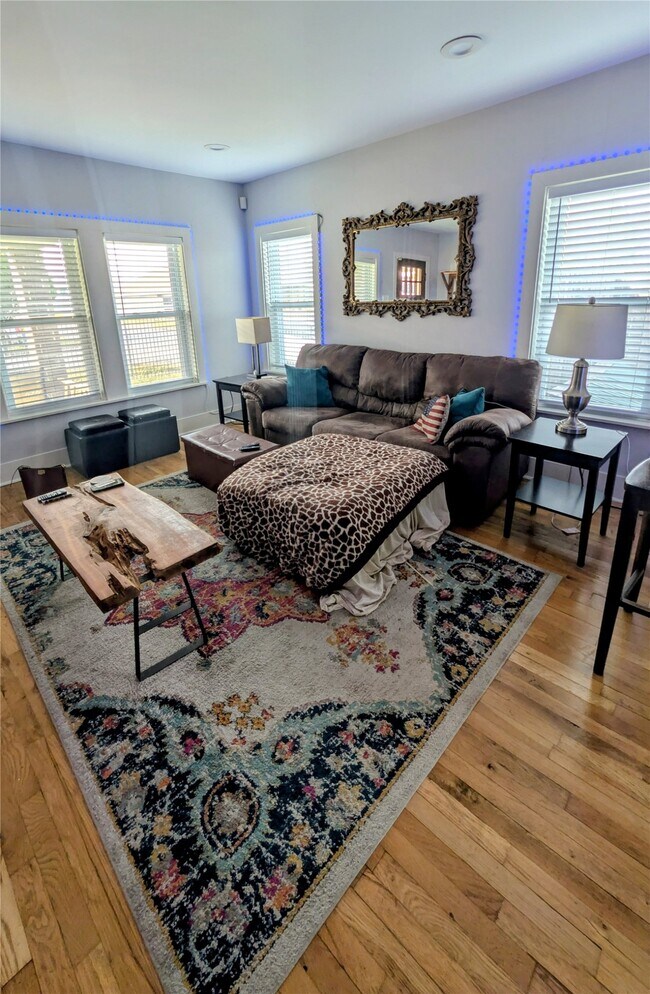 Foto del edificio - 4923 Leeland St