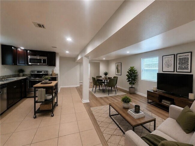 Foto del edificio - 4121 Elba St