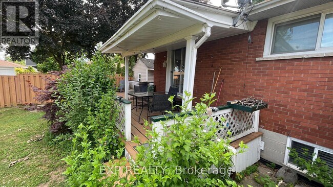 Photo du bâtiment - 893 Upper Ottawa St