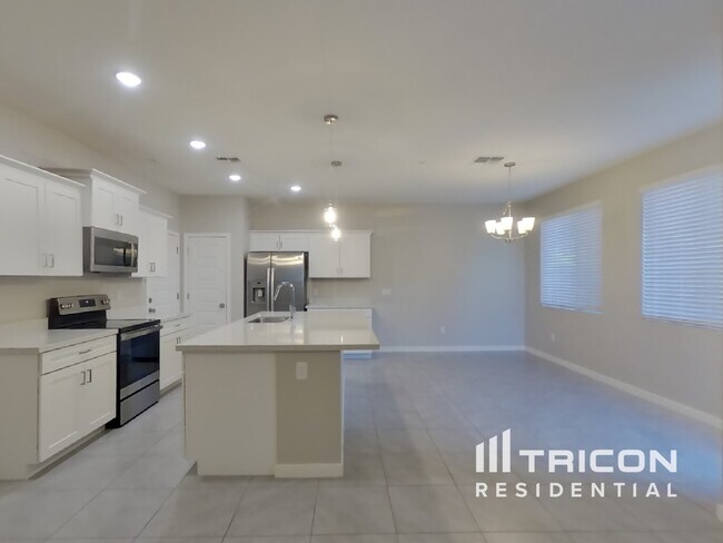 Foto del edificio - 1337 N Parkcrest