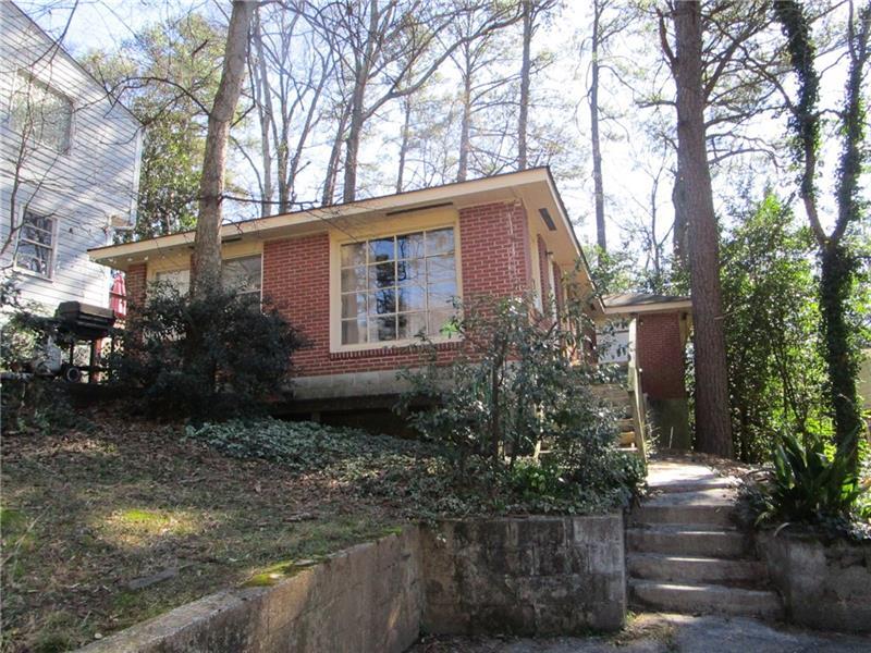 Primary Photo - 521 Allen Rd NE