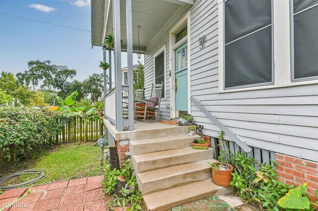 Building Photo - 2 br, 1 bath House - 1301 Winnie Street
