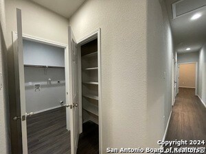 Foto del edificio - 613 Grayson Ln