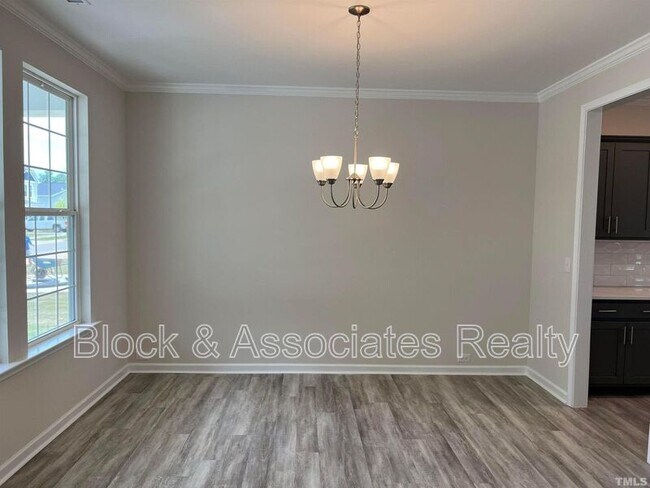 Building Photo - 248 Streamliner Blvd