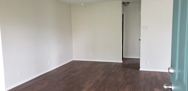 Foto del edificio - 7203 Providence Ave