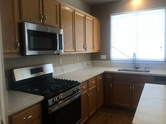 Foto del edificio - Nice home in Tracy