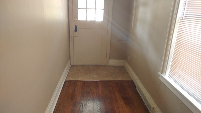 Foto del edificio - 3315 Cuming St