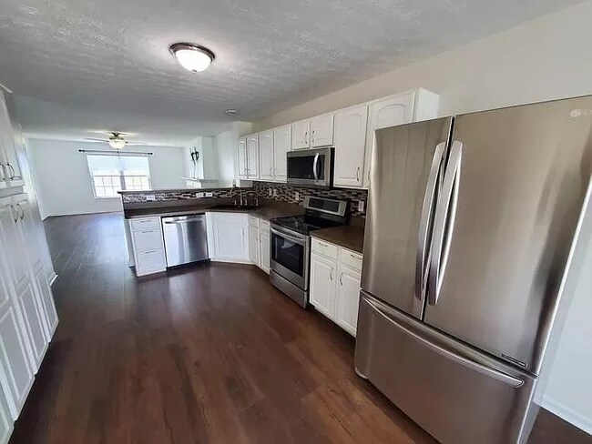 Foto del edificio - 5980 Pennington Creek Dr