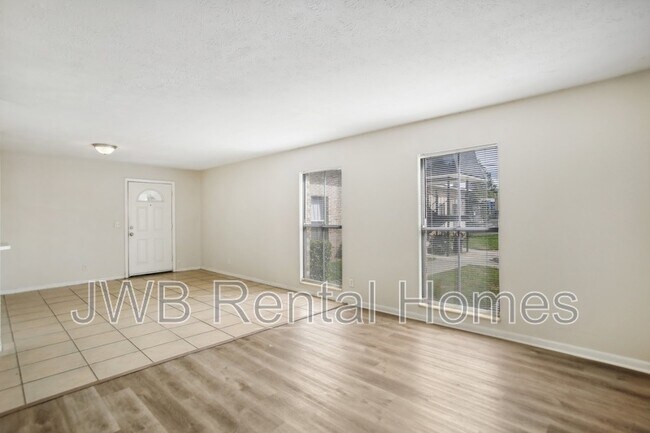 Foto del edificio - 7201 Arlington Expy