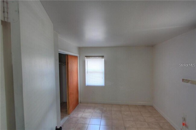 Foto del edificio - 613 Shore Rd