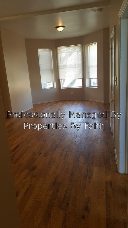 Building Photo - 6315 S Eberhart Ave