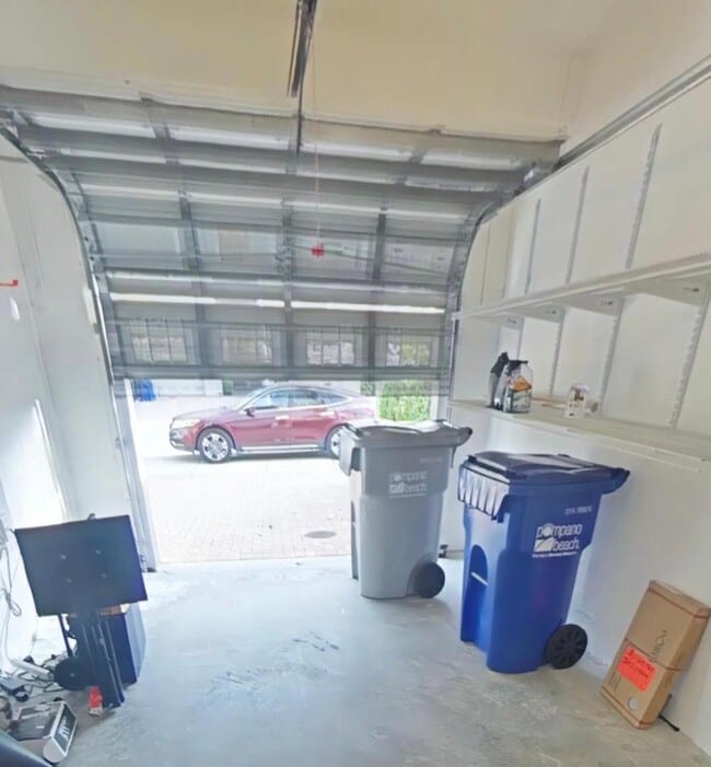 Building Photo - 1087 NW 33rd Manor