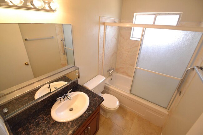 Building Photo - 6400 Trenton Way
