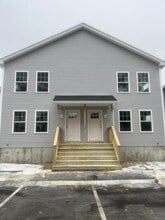 Building Photo - 16 Cardinal Ln