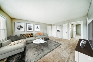 Building Photo - Roban