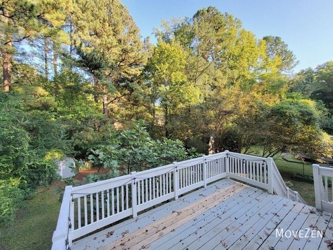 Building Photo - 5300 Fieldstone Dr