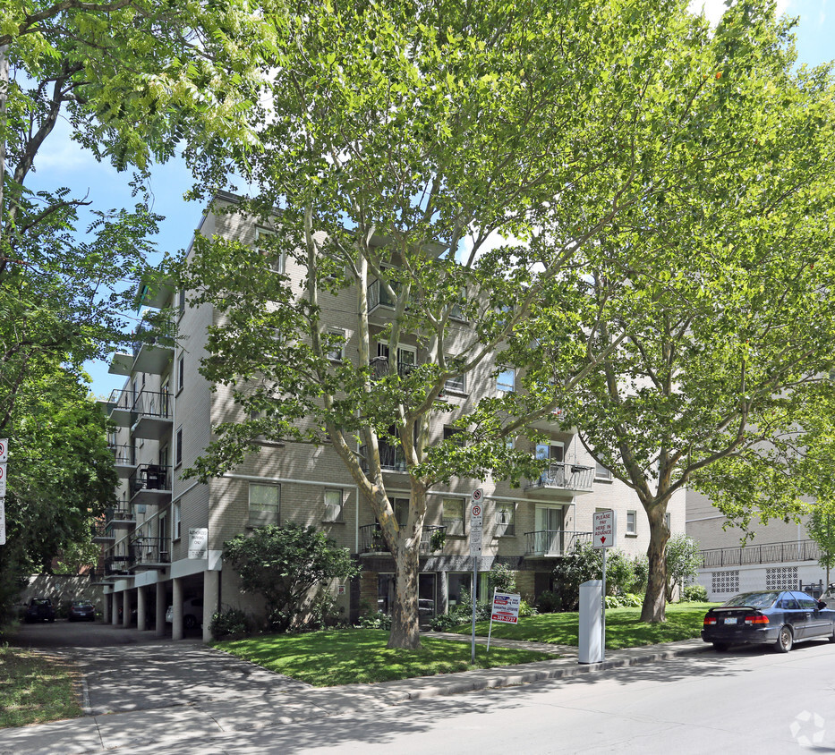 Building Photo - Shalimar Apartments
