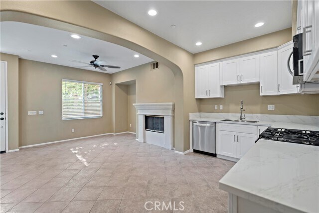 Foto del edificio - 18 Moonstone