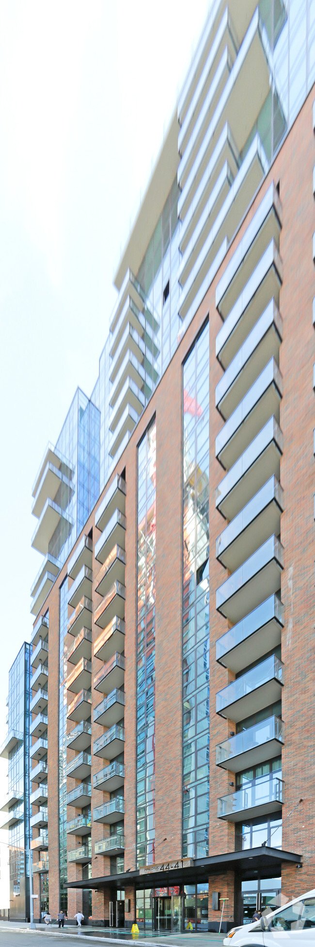 Building Photo - HALO LIC