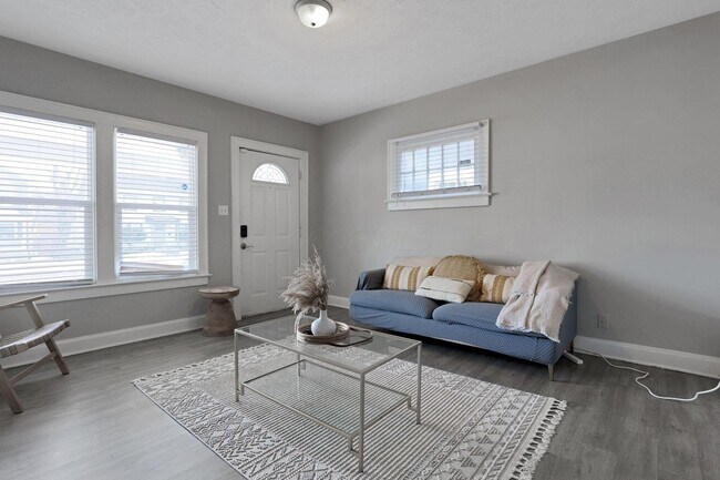 Foto del edificio - 1125 Wilson Ave