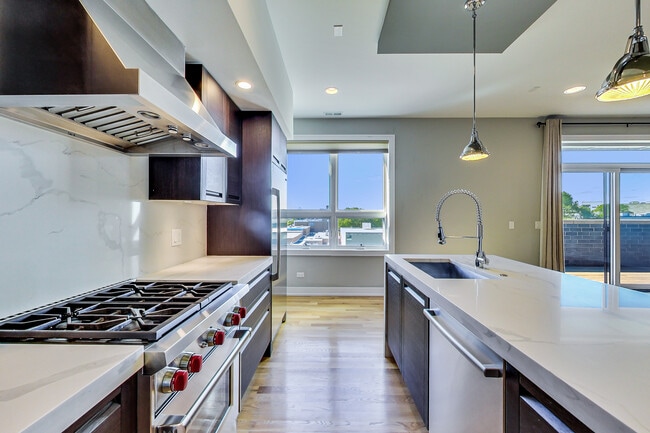 Foto del edificio - 1317 N Larrabee St