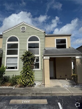Building Photo - 2444 Summerfield Way