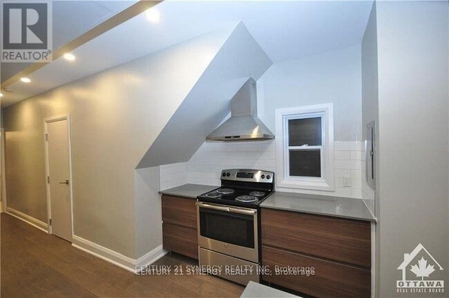 Photo du bâtiment - 571-571 McLeod St