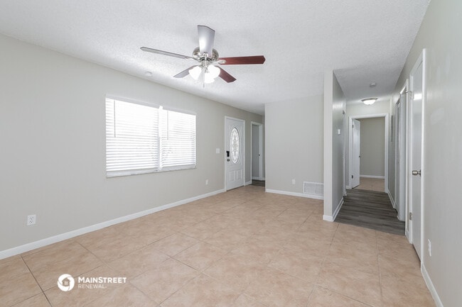 Building Photo - 1317 Meadowbrook St