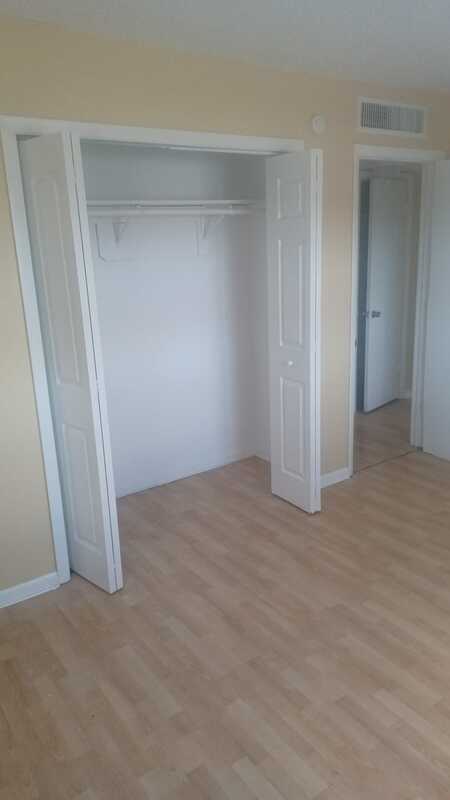 Building Photo - 401 SW 13th Pl