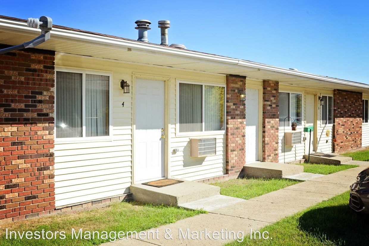Building Photo - Ramblin Villas