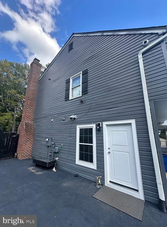Foto principal - 119 Ivywood Dr