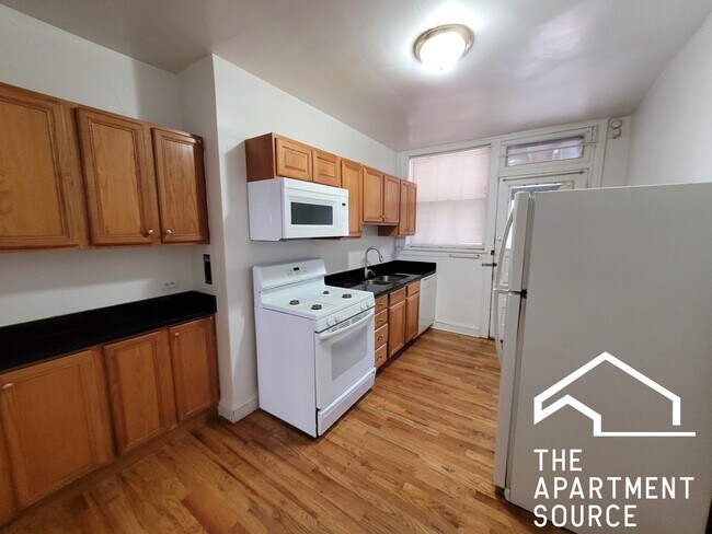 Foto del edificio - 913 Elmwood Ave