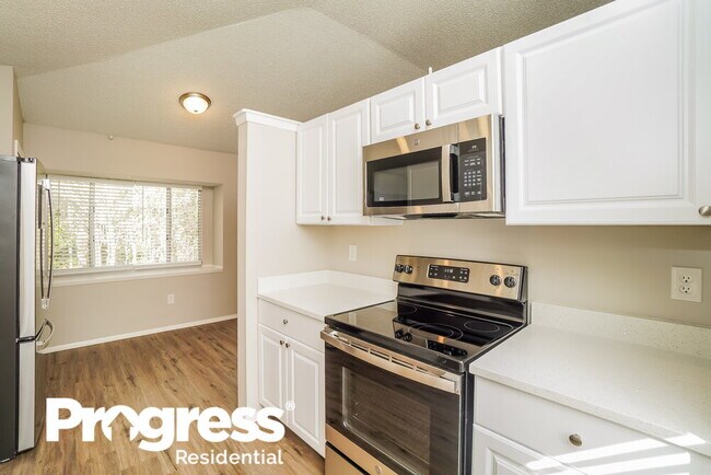 Building Photo - 15155 Nighthawk Dr