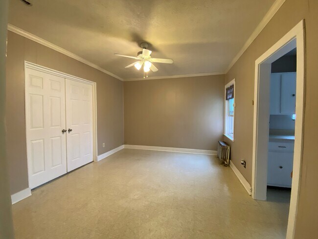 Living room - 1760 Brown St
