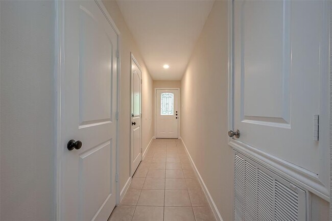 Foto del edificio - 25907 Glen Loch Dr