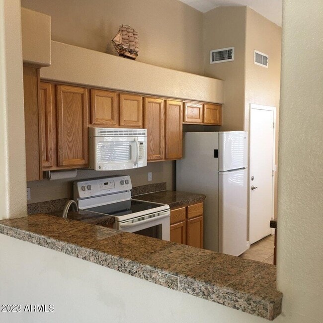 Foto del edificio - 623 W Greentree Dr