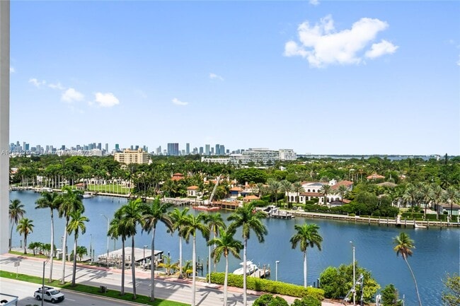 Building Photo - 4925 Collins Ave